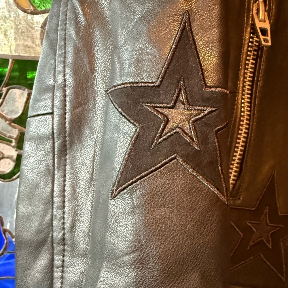 BlankNYC Good Pre-Loved Condition Sz XS Star-Patterned Faux Leather Jacket (733) - Picture 6 of 13